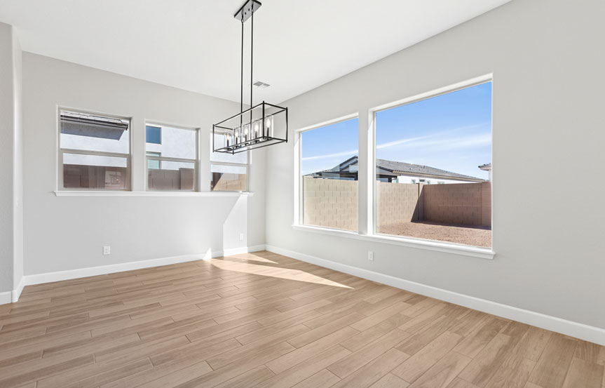 953 W Ridge Rd Dining