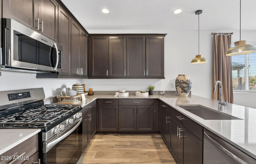 Lennar 9953 S Dutchman Dr Kitchen3