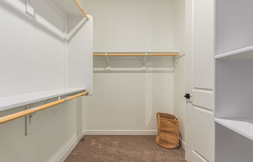 Richmond American Nina Model Home Closet