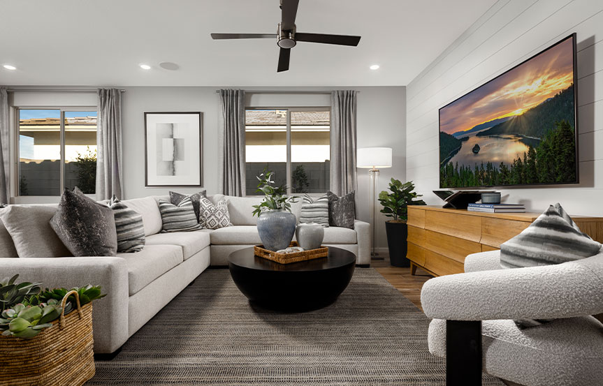 Daisy Model Home Living2