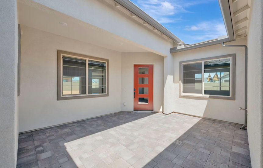 698 W Ridge Rd Courtyard