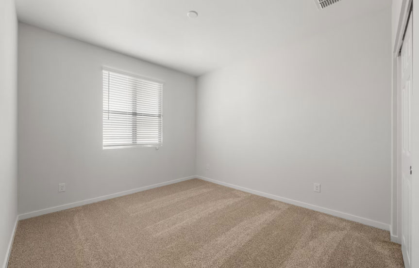 1293 W Saddle Run Bed5