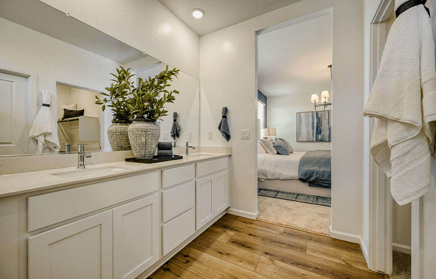 Lennar Coronado Bath 3