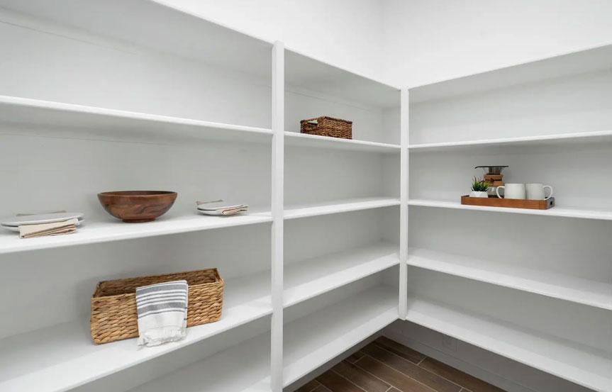 Lark White White W Bold Soph 6