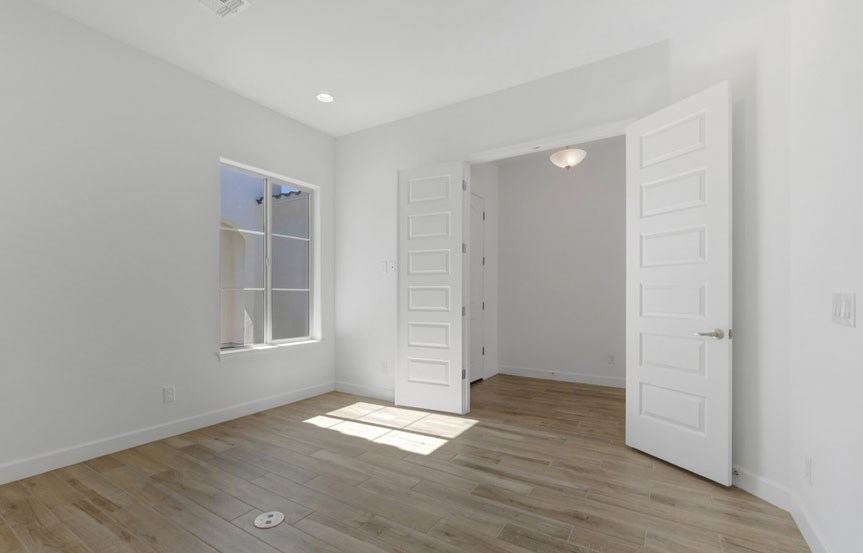 1032 W J Waltz Way Study