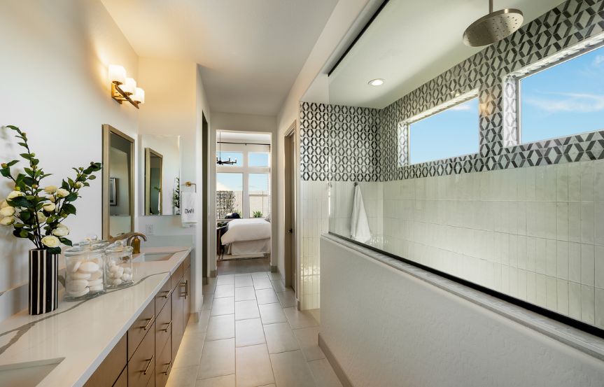 david-weekley-blossom-rock-woodbury-master-bath.jpg