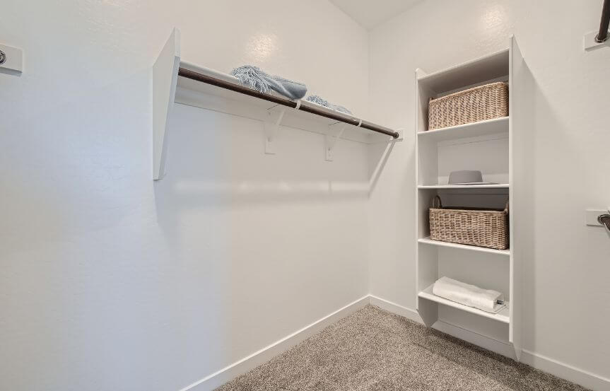 lennar blossom rock sage 4022 owners walk in closet