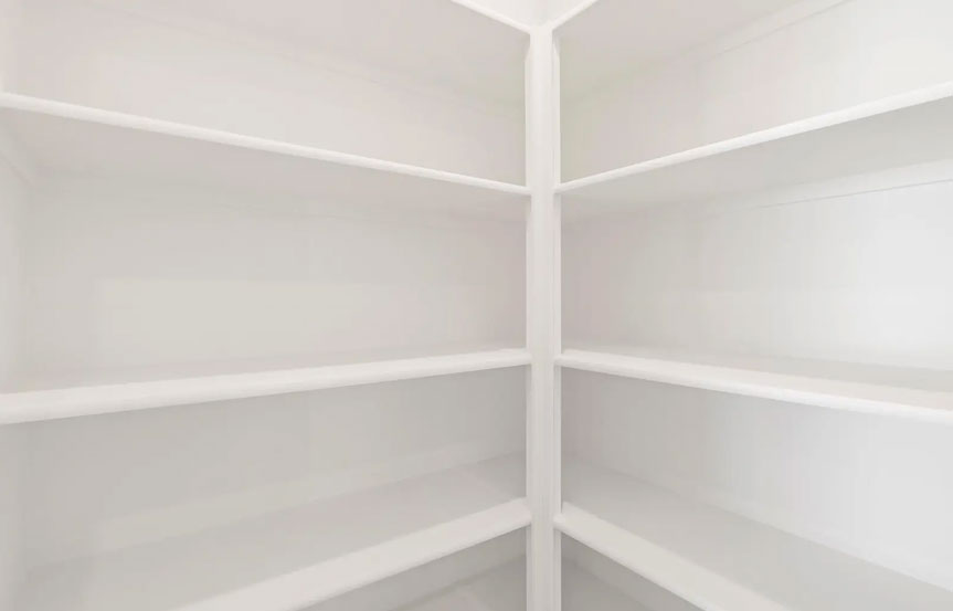 Arlo White White W Elegant Minimalism Pkg 4