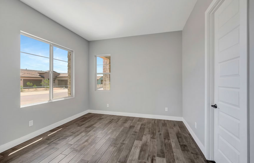 698 W Ridge Rd Bed5