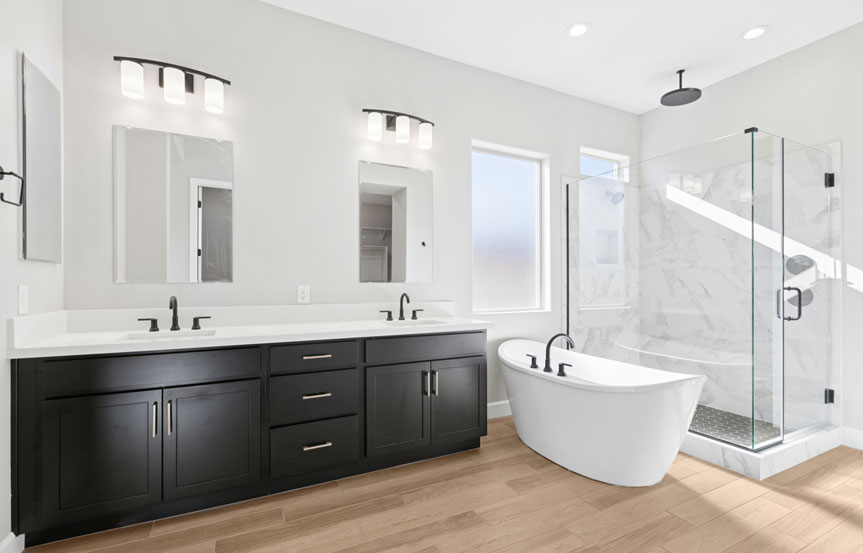 953 W Ridge Rd Bath2