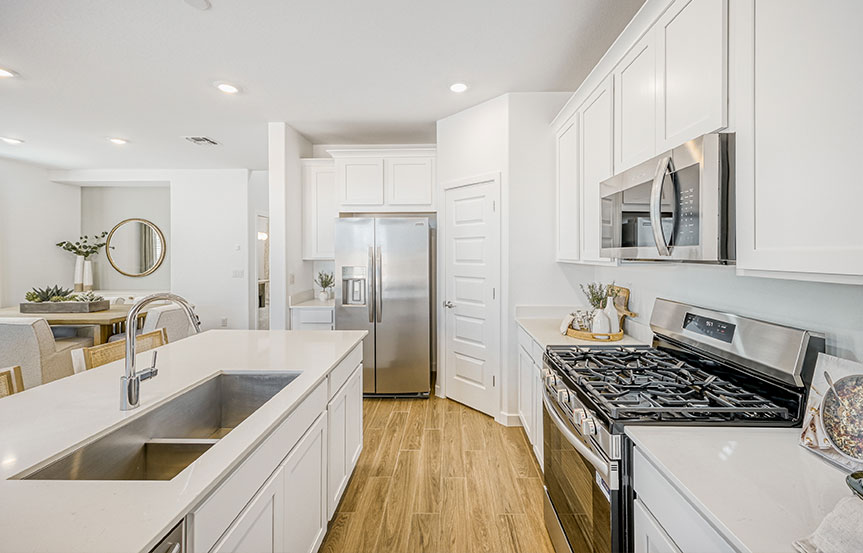 Lennar Ventura Model Kitchen2
