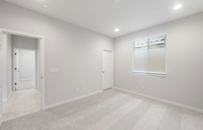1439 W Treasure Trl Bed2