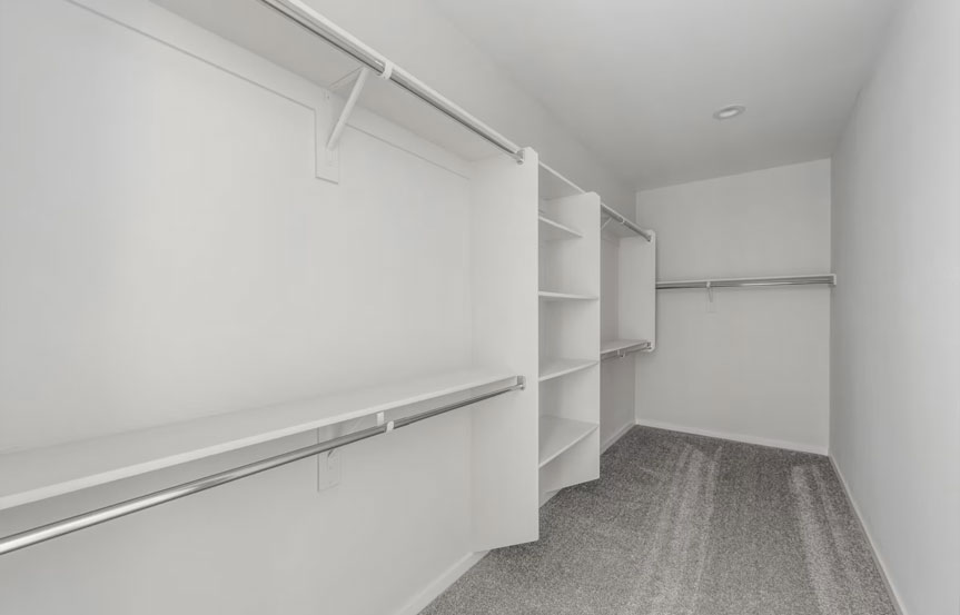 10030 S Bickwell Trl Closet