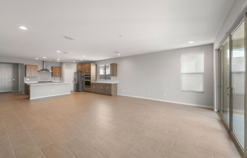 1323 W Saddle Run Living