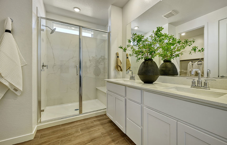Lennar Latitude Bath