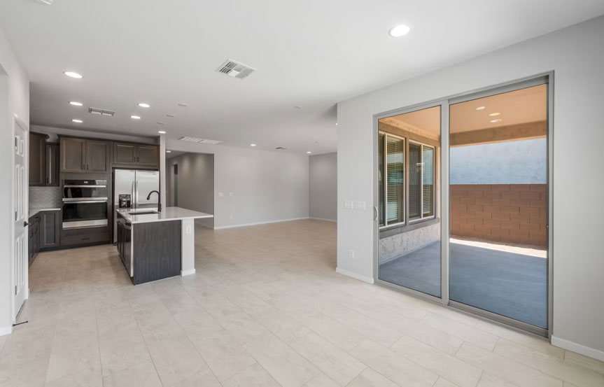 1439 W Treasure Trl Dining
