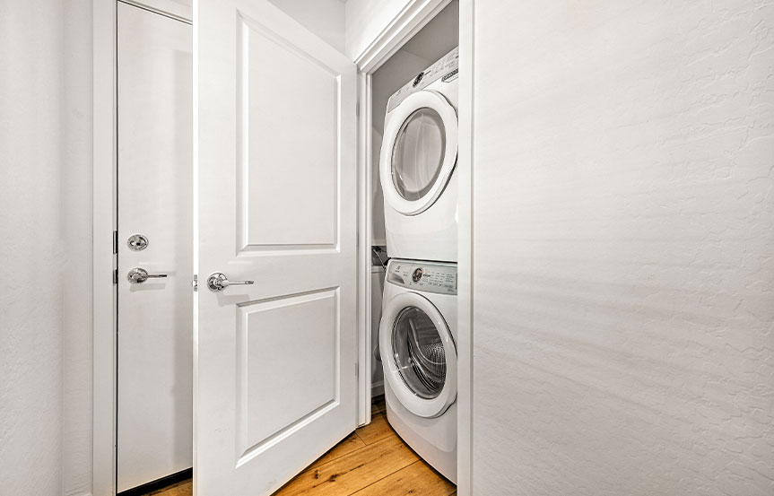 Lennar Aster Laundry