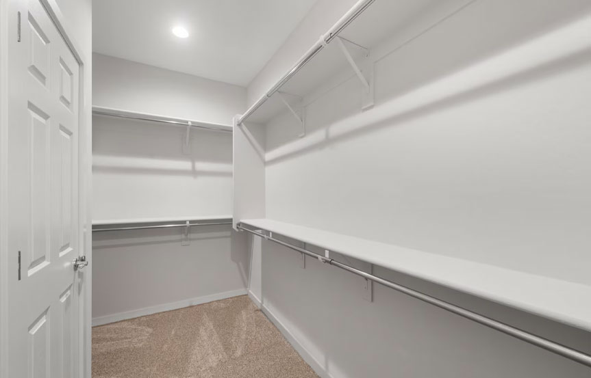 1293 W Saddle Run Closet
