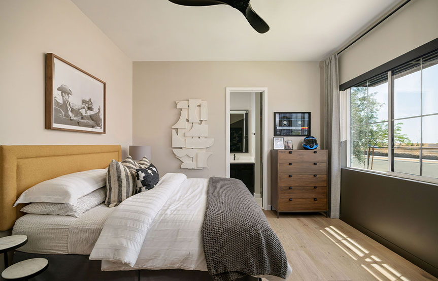 Shea 5035 Bed2