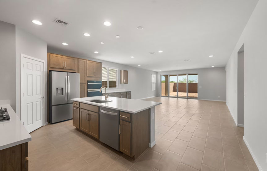 1323 W Saddle Run Kitchen2