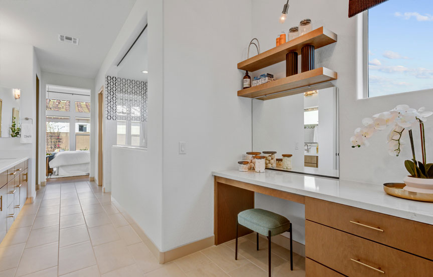 David Weekleyl Blossom Rock 9833 S Gold Stone Trl Owner Bath2