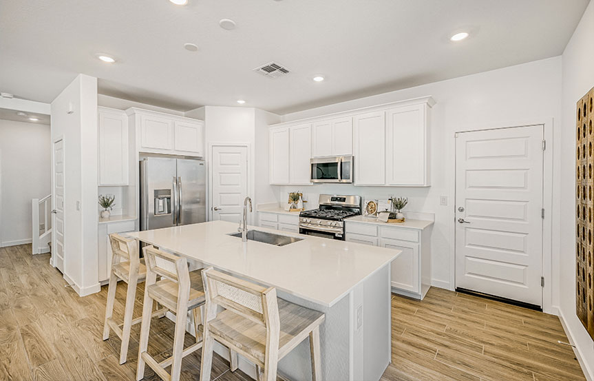Lennar Ventura Model Kitchen