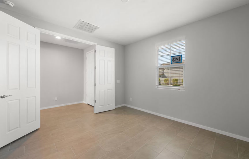 1323 W Saddle Run Office