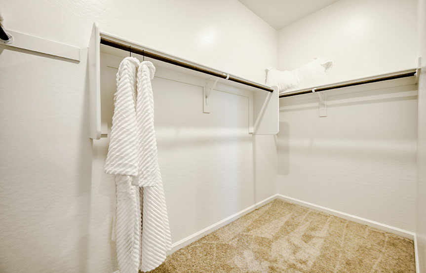 Lennar Coronado Closet