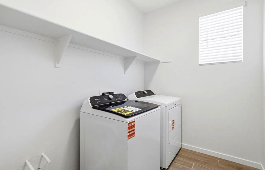 292 W Flatiron Trl Laundry