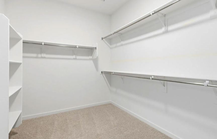 494 W Rock Needle Trl Closet