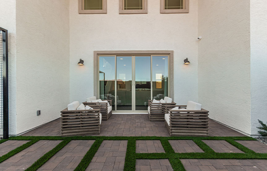 Richmond American Nina Model Home Patio