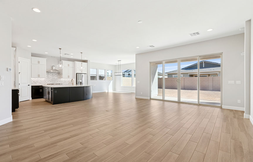 953 W Ridge Rd Family3