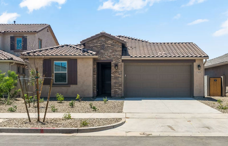 1439 W Treasure Trl Exterior