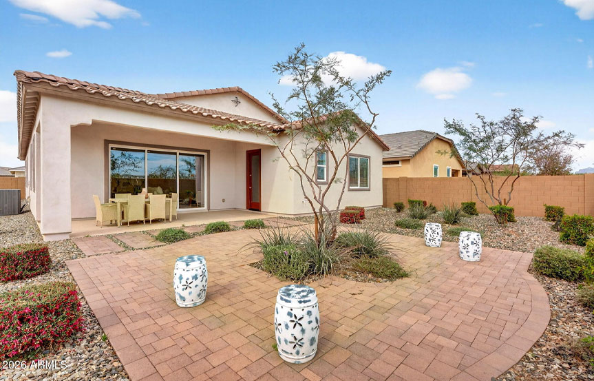 Lennar 9965 S Dutchman Dr Backyard2