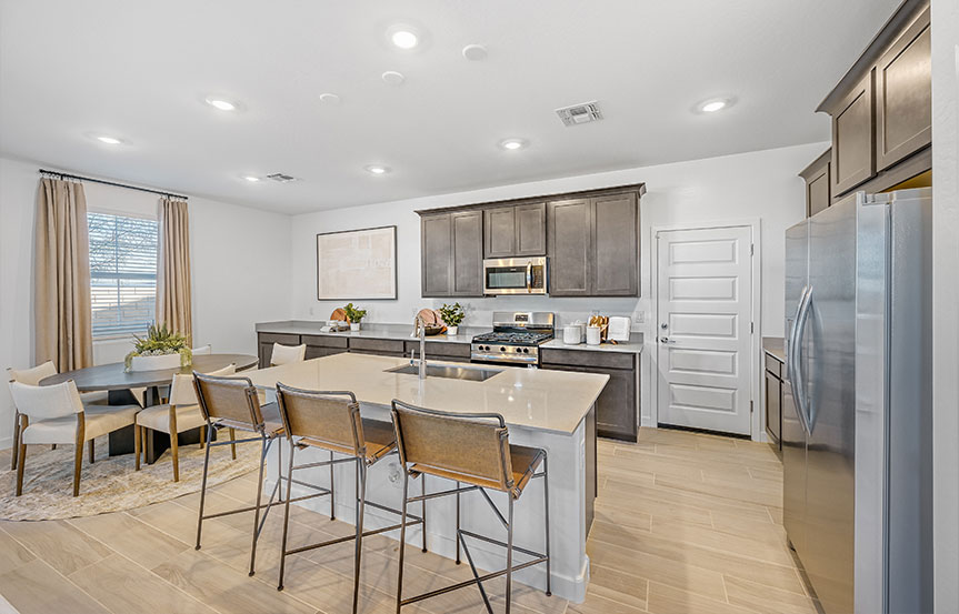 Lennar Montecito Model Kitchen3