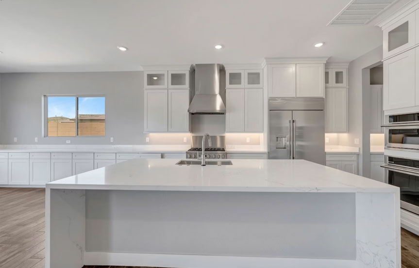 698 W Ridge Rd Kitchen3