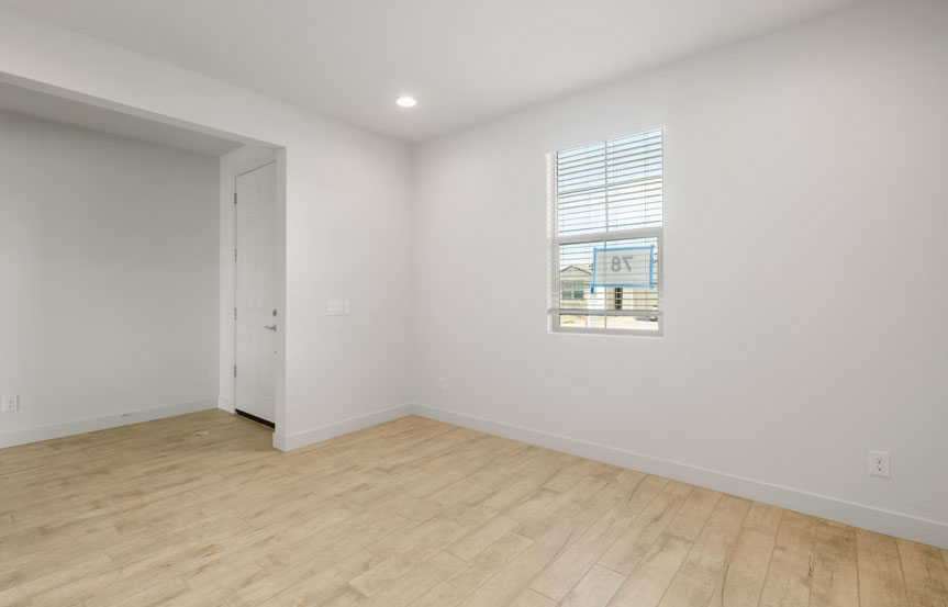 Pulte Blossom Rock 1260 W Treasure Trl Office