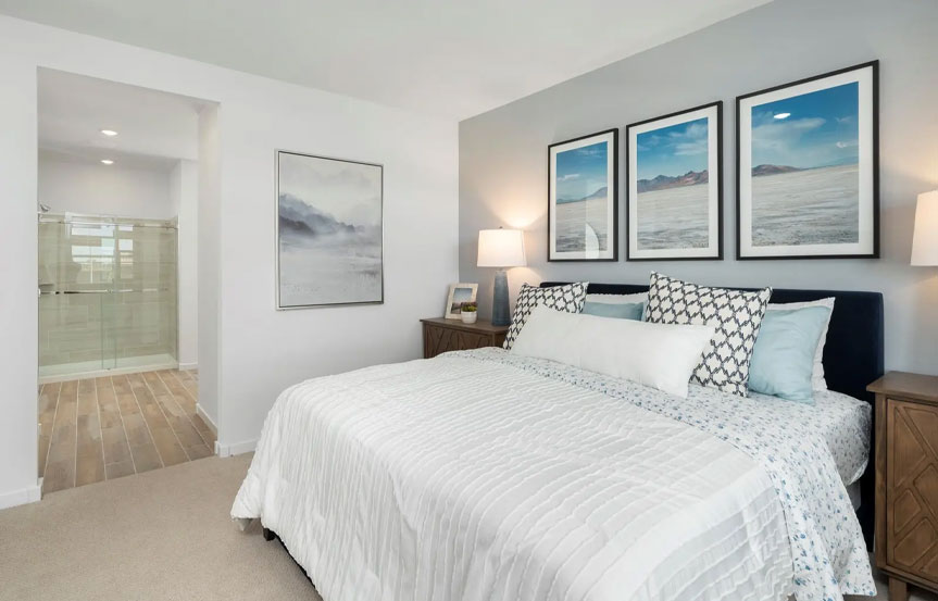 Lark White White W Bold Soph 7