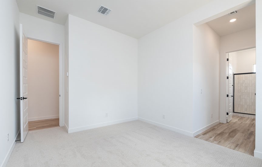 Tripointe 800 W J Waltz Way Bed5