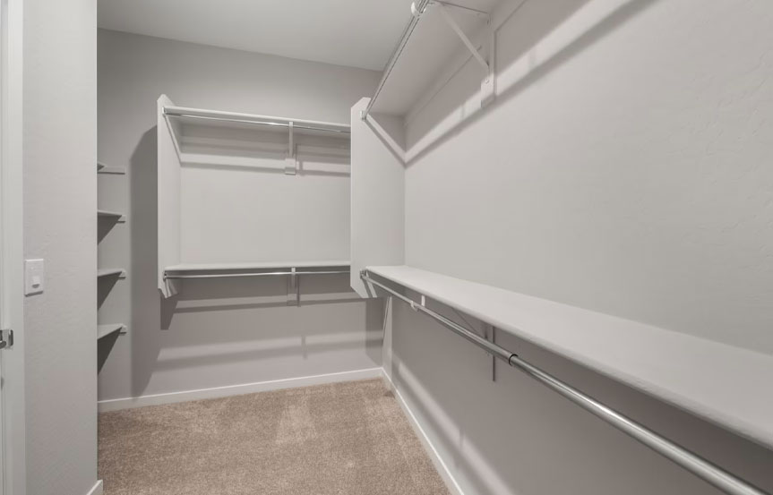 1323 W Saddle Run Closet