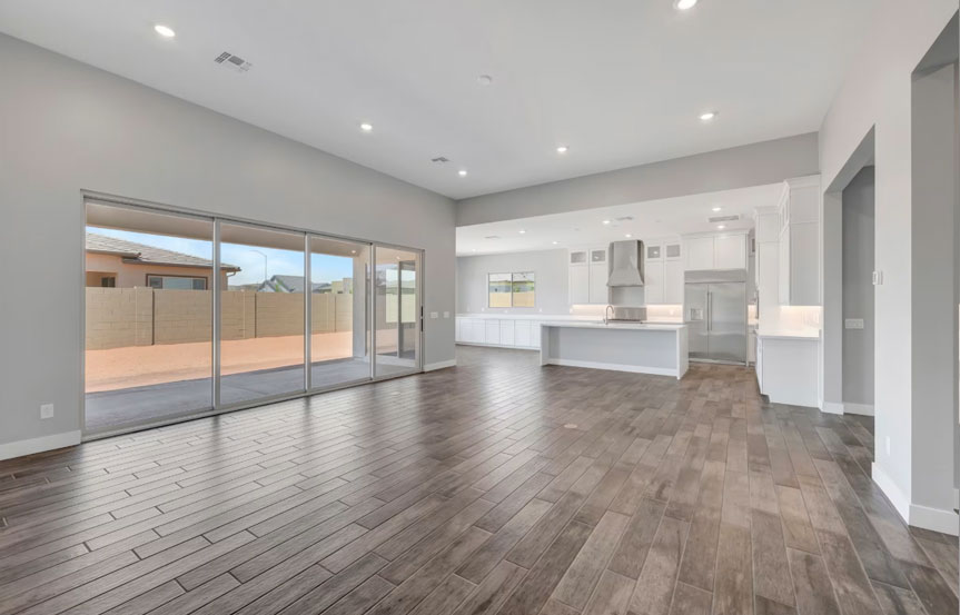 698 W Ridge Rd Kitchen7