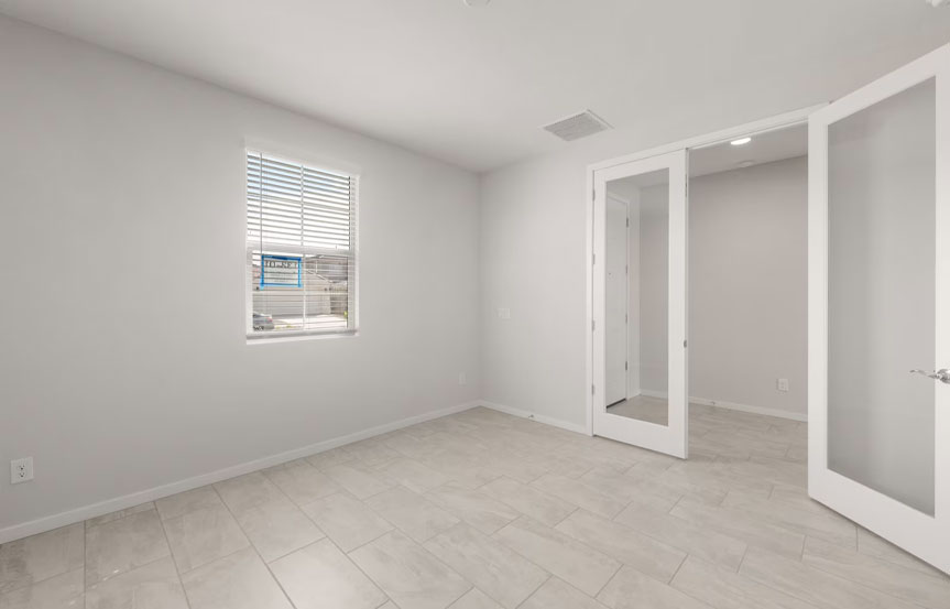 1272 W Saddle Run Den