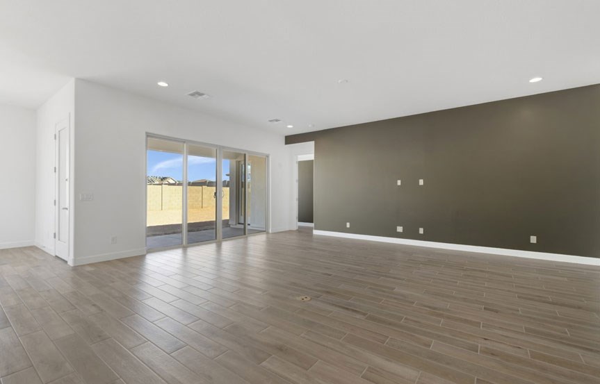 1032 W J Waltz Way Family2