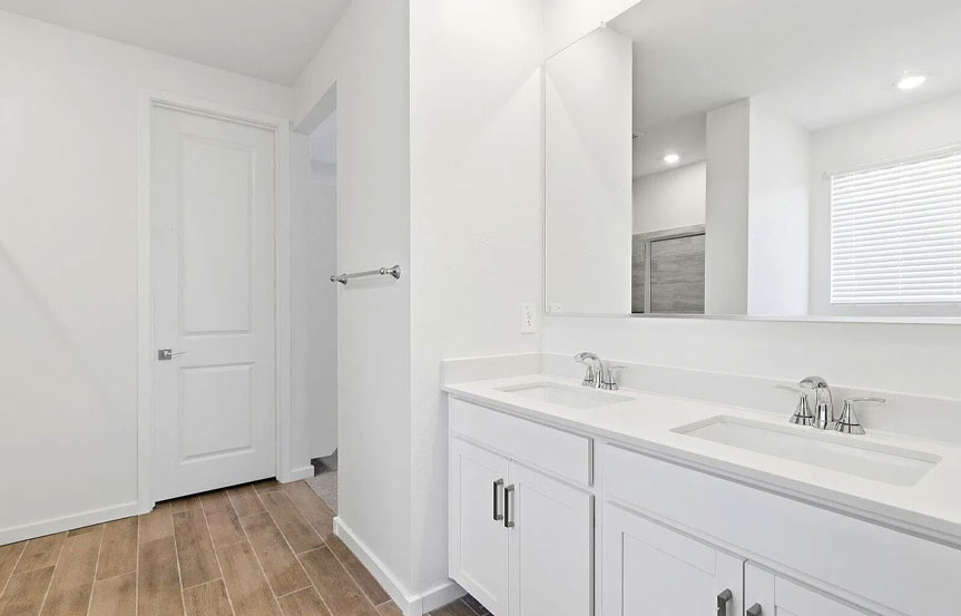 292 W Flatiron Trl Bath 2