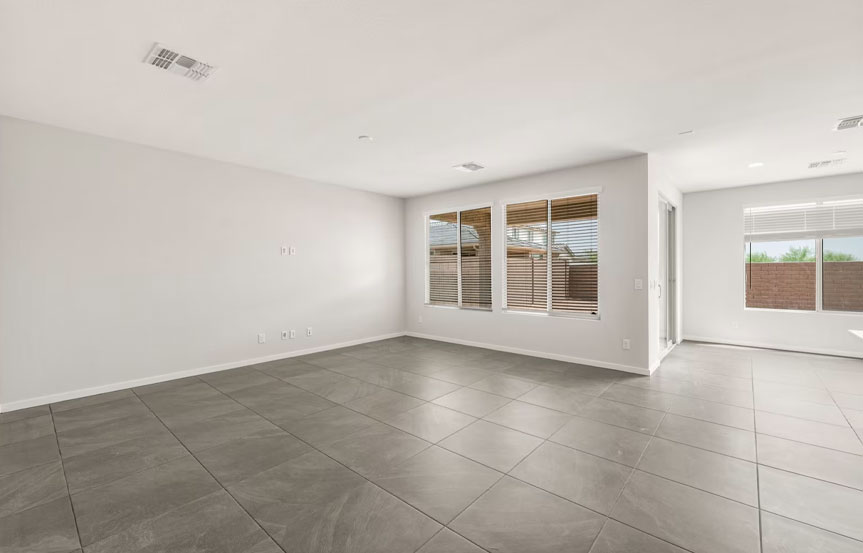 1275 W Saddle Run Living 3