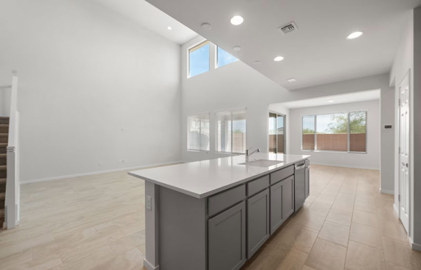 1293 W Saddle Run Living