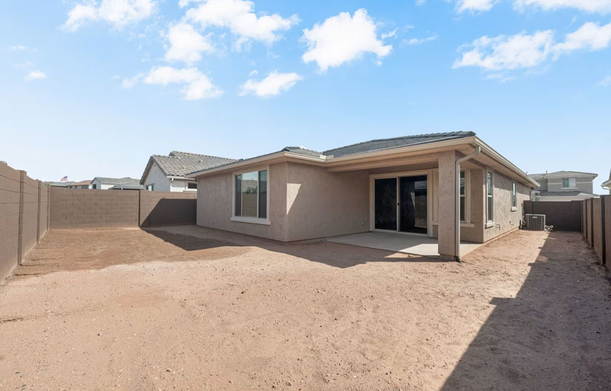 1276 W Saddle Run Backyard