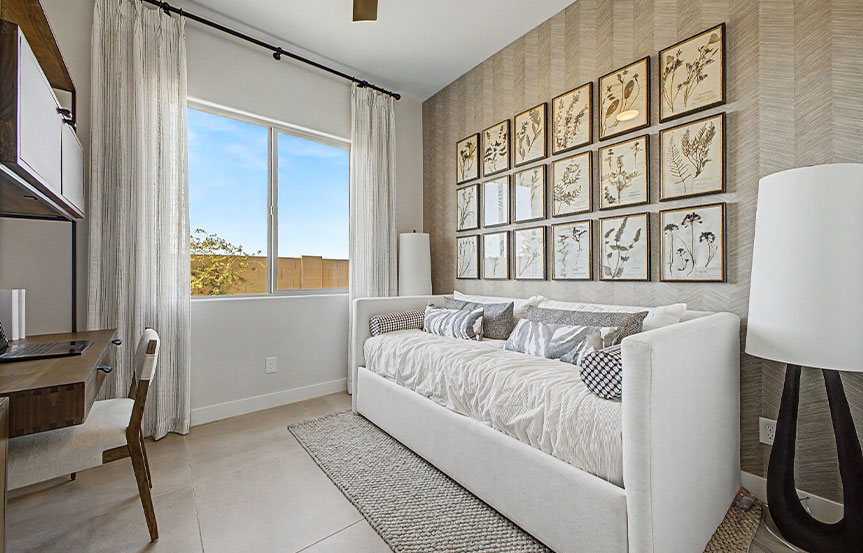 Julia Bed7