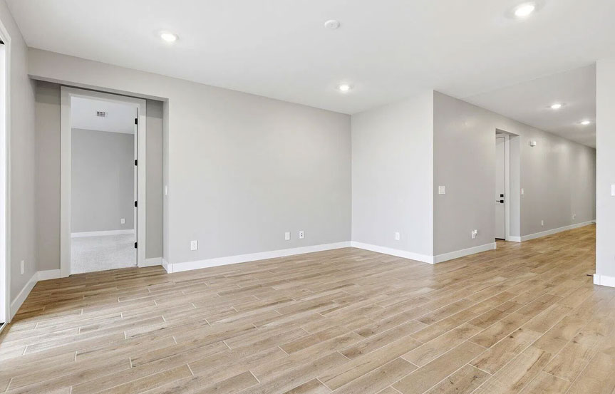 1069 W Haynes Way Living